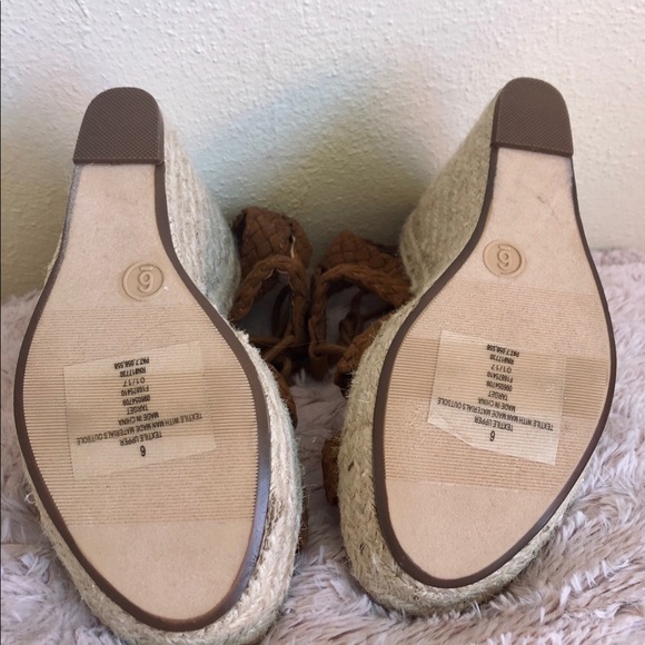 Strappy Brown Wedge Sandals - Picture 6 of 7